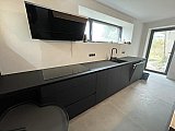 Cuisine  noir Mat avec plan de travail compact noir mat verni &agrave; Walcourt - Cuisines &eacute;quip&eacute;es design compl&egrave;tes Cr&eacute;a-M